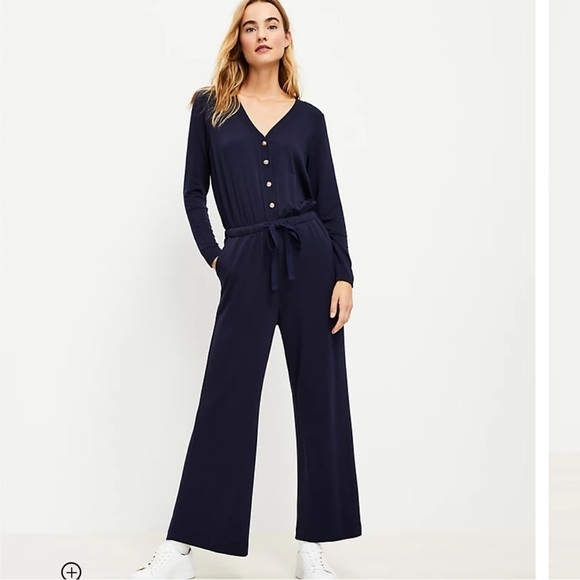 NWT Lou & Grey Signaturesoft Henley Jumpsuit Size XS - Picture 2 of 9